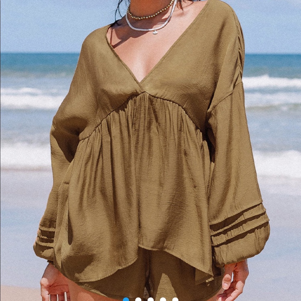 Cupshe Annika V-Neck Puff Sleeve Top